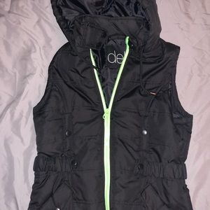 Sleeveless puffer